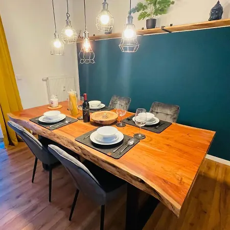 Modern * Gemuetlich * Nespresso * Terrasse * Netflix Apartman Duisburg